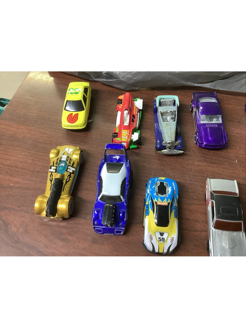 Vintage Lot Of 12 Assorted Toy Cars Various Styles And Brands Hot Wheels - Picture 3 of 5